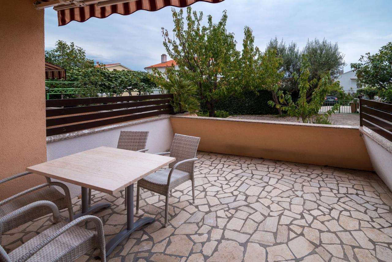 Apartments Karabaic Krk Krk Town Habitación foto